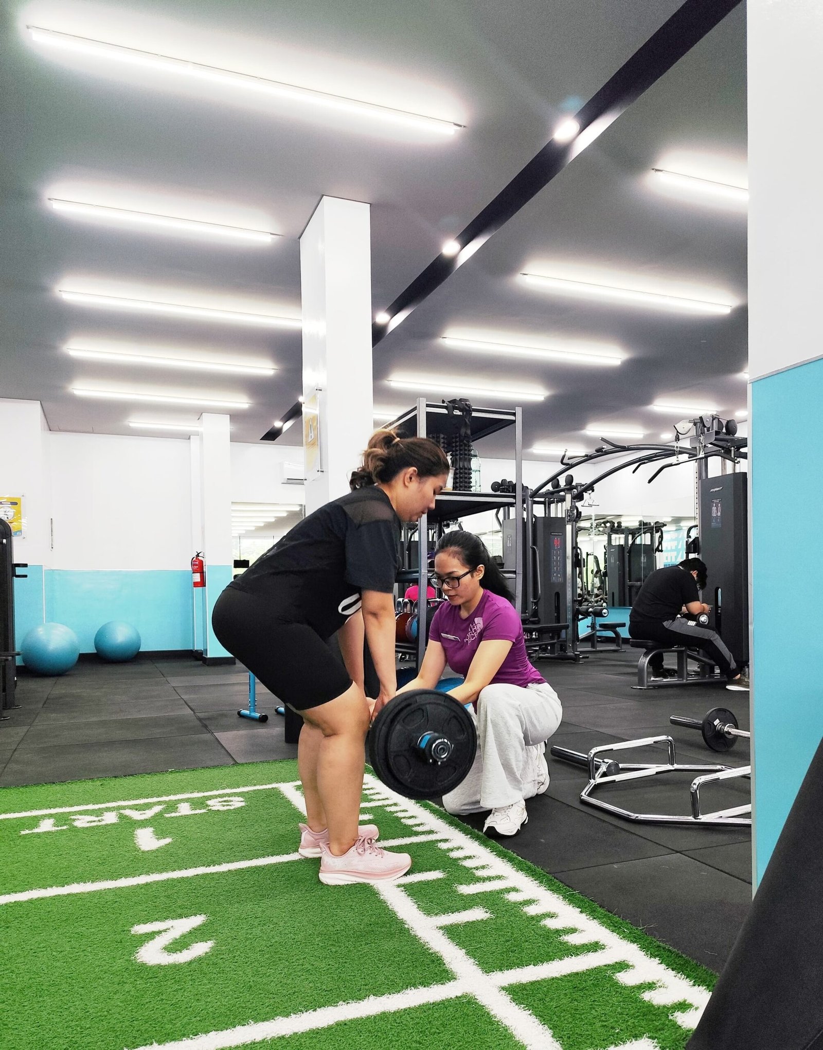 Dari Hobi Menjadi Profesi: Cerita Dua Personal Trainer di Kota Makassar